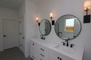 29322 Hillberry Oaks Ct, Waller, TX 77484 - Photo 9