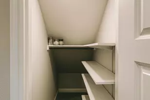 10292 Bayou Oaks Dr, Conroe, TX 77385 - Photo 9