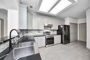2027 Marchwood Manor Dr, Houston, TX 77090 - Photo 23