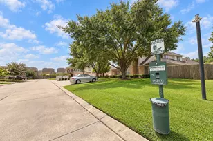 2027 Marchwood Manor Dr, Houston, TX 77090 - Photo 39