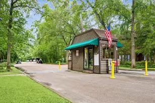 11711 Memorial Dr, Houston, TX 77024 - Photo 17