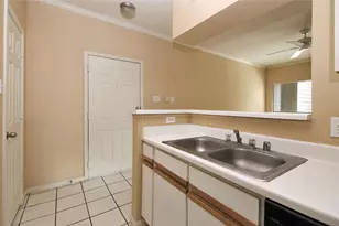 1330 Old Spanish Trail, Houston, TX 77054 - Photo 9