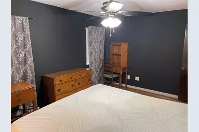 11303 Greenwillow Street, Houston, TX 77035 - Photo 15