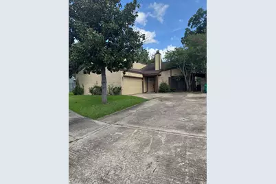 10822 Kirktown Drive, Houston, TX 77089 - Photo 1