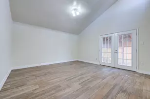 10822 Kirktown Dr, Houston, TX 77089 - Photo 11