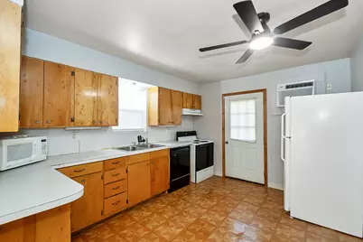 109 Maple Street, Highlands, TX 77562 - Photo 47