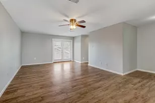 170 Barracuda St, Bayou Vista, TX 77563 - Photo 9