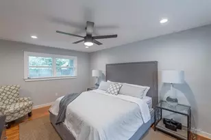 10058 Larston St, Houston, TX 77055 - Photo 13