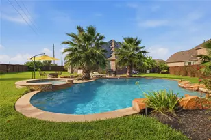 3596 Mustang Ridge Ln, Pearland, TX 77584 - Photo 3