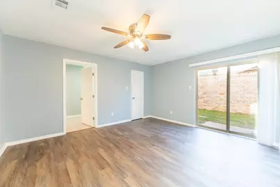 11803 Brook Meadows Lane, Meadows Place, TX 77477 - Photo 7