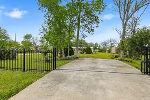 368 County Rd 4891, Dayton, TX 77535 - Photo 13