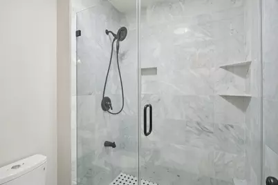 3002 Autumn Cove Court, Friendswood, TX 77546 - Photo 29