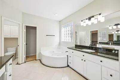 3002 Autumn Cove Court, Friendswood, TX 77546 - Photo 19