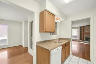 2019 Place Rebecca Ln, Houston, TX 77090 - Photo 11
