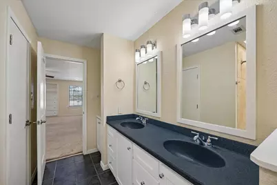 9850 Pagewood Lane #1507, Houston, TX 77042 - Photo 19