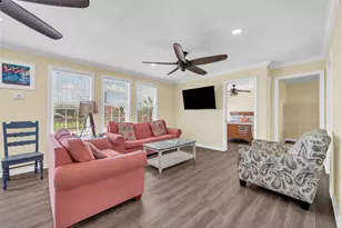610 Surf Dr, Surfside Beach, TX 77541 - Photo 5