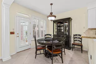 38 E Summer Storm Cir, The Woodlands, TX 77381 - Photo 9