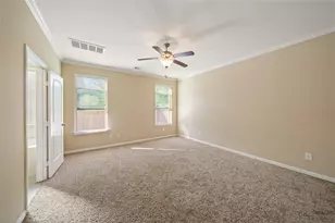 667 Oak Cir Dr E, Conroe, TX 77301 - Photo 17