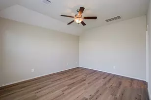 13822 Roman Ridge Ln, Houston, TX 77047 - Photo 19