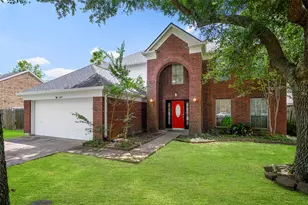 4011 Cedarwood Dr, Pearland, TX 77584 - Photo 1