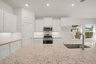 2231 Lakewood Dr, West Columbia, TX 77486 - Photo 13
