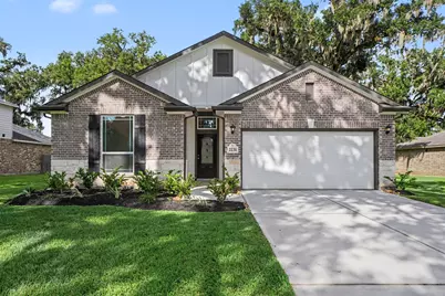 2231 Lakewood Drive, West Columbia, TX 77486 - Photo 1