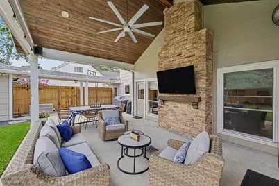 13907 Woodthorpe Lane, Houston, TX 77079 - Photo 29