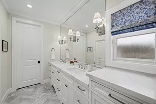 13907 Woodthorpe Ln, Houston, TX 77079 - Photo 17