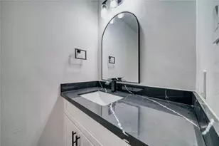 4929 Wilmington St, Houston, TX 77033 - Photo 9