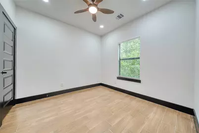 4929 Wilmington Street #A/B, Houston, TX 77033 - Photo 27
