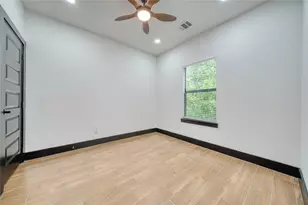4929 Wilmington St, Houston, TX 77033 - Photo 27