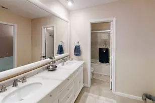 1970 Augusta Dr, Houston, TX 77057 - Photo 9