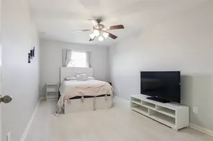 5218 Misty Ln, Bacliff, TX 77518 - Photo 23