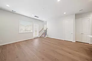 5910 Haring Ln, Houston, TX 77091 - Photo 7