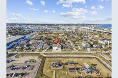 207 W 6th Street, Kemah, TX 77565 - Photo 7