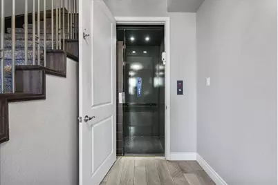 207 W 6th Street, Kemah, TX 77565 - Photo 9