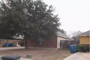 9606 Wikieup St, San Antonio, TX 78211 - Photo 3