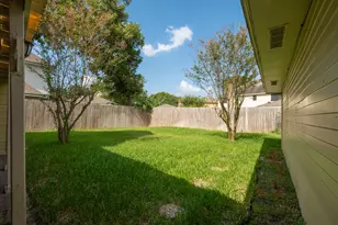 4131 Club Valley Dr Dr, Houston, TX 77082 - Photo 25