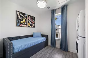 207 E 38th Street E, Houston, TX 77018 - Photo 7