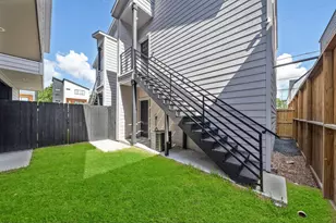 207 E 38th Street E, Houston, TX 77018 - Photo 9