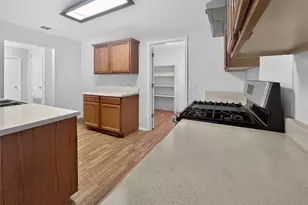 195 Musgrav, Kyle, TX 78640 - Photo 13