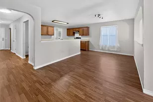 195 Musgrav, Kyle, TX 78640 - Photo 3
