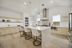 1302 Springrock Ln, Houston, TX 77055 - Photo 9