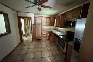 905 Euclid St, Cleburne, TX 76033 - Photo 7