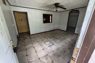 905 Euclid St, Cleburne, TX 76033 - Photo 5