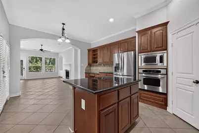 8602 Two Sisters Court, Missouri City, TX 77459 - Photo 15