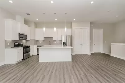 8318 Curry Road, Houston, TX 77093 - Photo 3