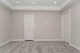 8318 Curry Rd, Houston, TX 77093 - Photo 11