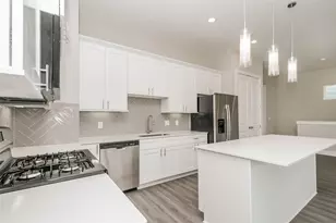 8318 Curry Rd, Houston, TX 77093 - Photo 5
