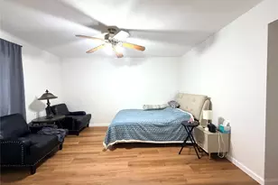 9201 Clarewood Dr, Houston, TX 77036 - Photo 9